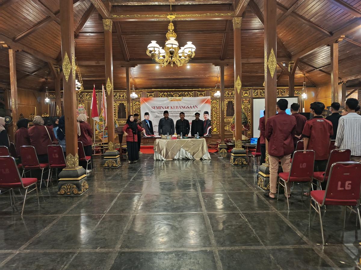 Dari HPT Jilid 3 hingga Homo Sapiens: IMM Tulungagung Bedah Nalar Politik di Seminar Kebangsaan