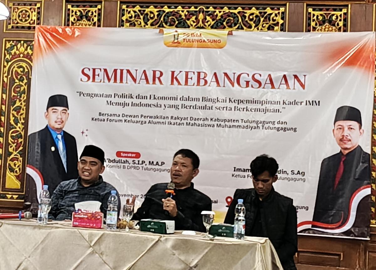 Imam Khoirudin Sampaikan Pesan Kebangsaan Layaknya Ayah di Seminar IMM Tulungagung